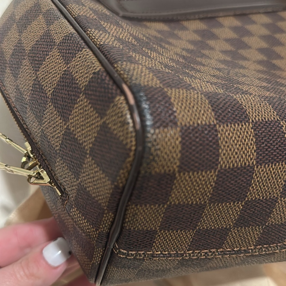 Louis Vuitton
Nolita Handbag Damier 24 Heures - Picture 7 of 9